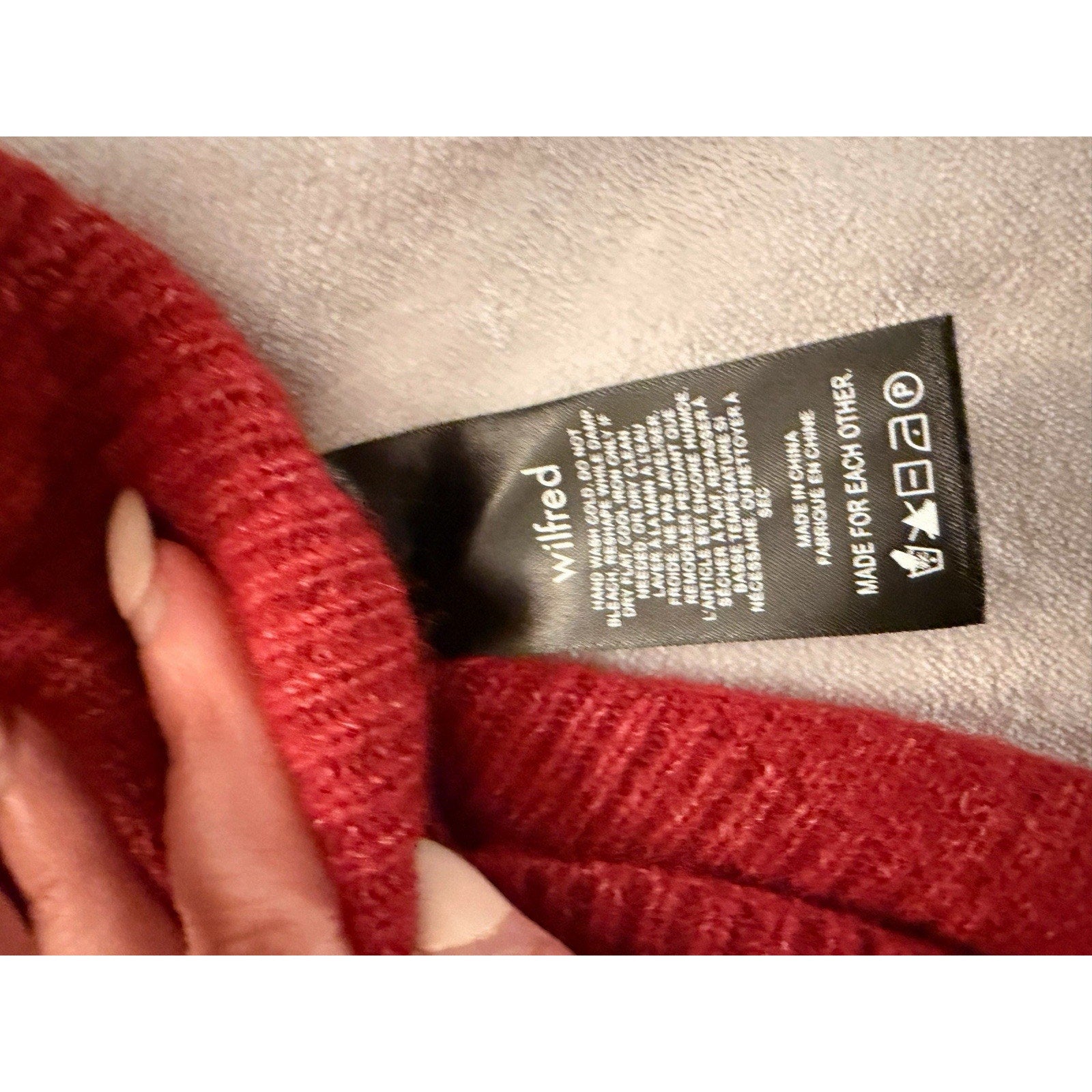 Wilfred by Aritzia SoftSpoke™ Sonder Sweater – Wine Red / Flashing Red Size S