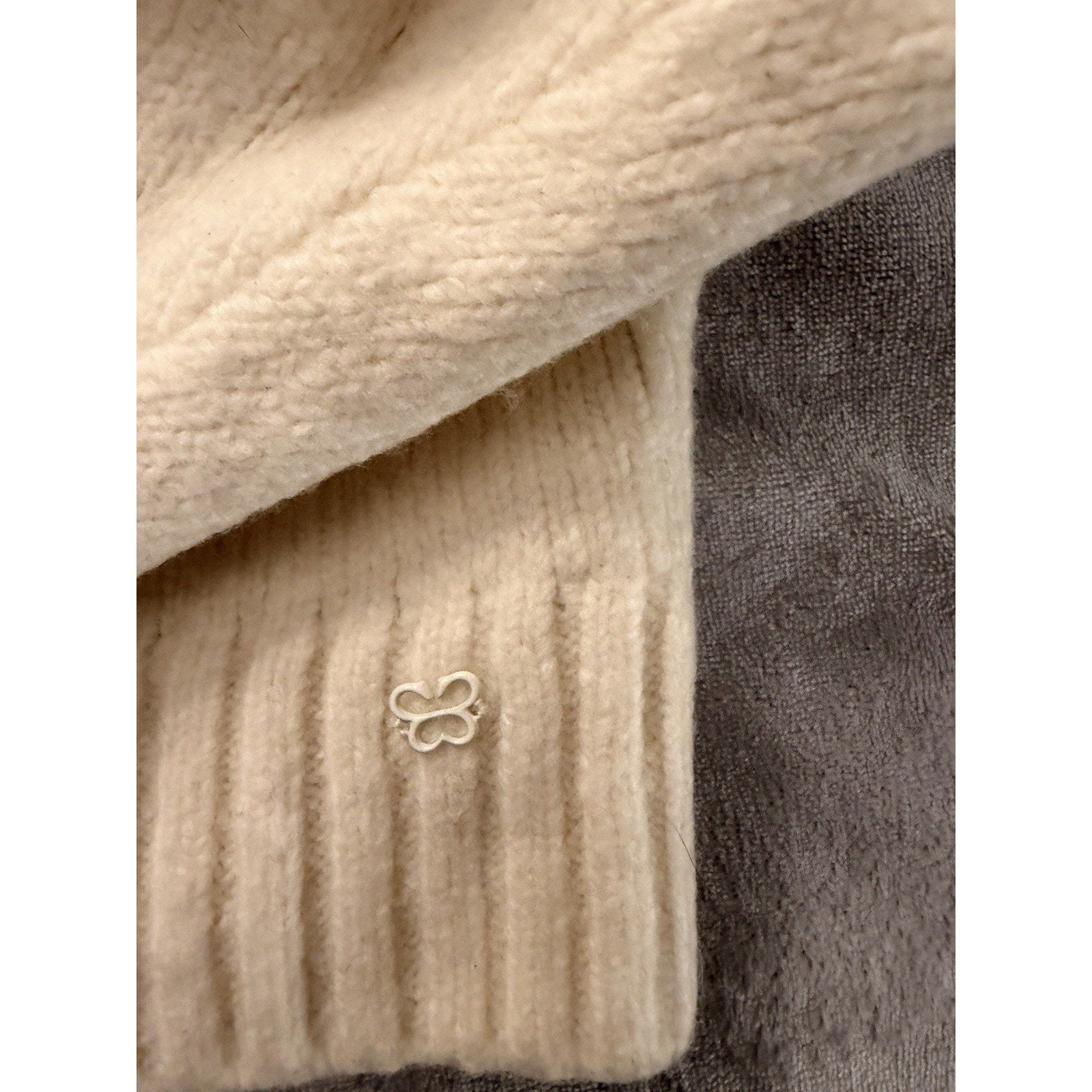 Sunday Best by Aritzia Peggy Cropped Merino Wool Sweater – Cream Size Medium