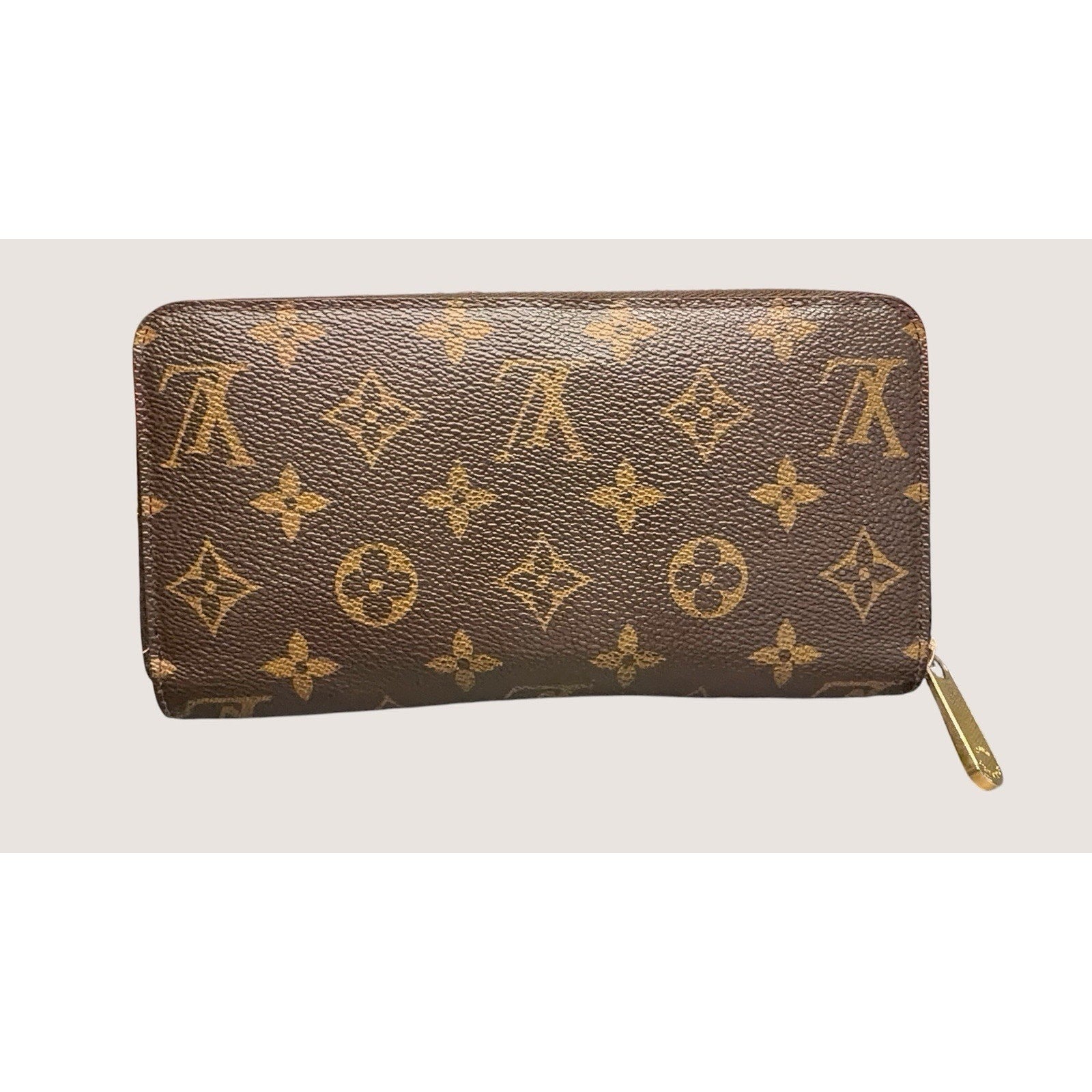 Louis Vuitton Zippy Wallet Monogram Canvas Authentic with Box And Dustbag