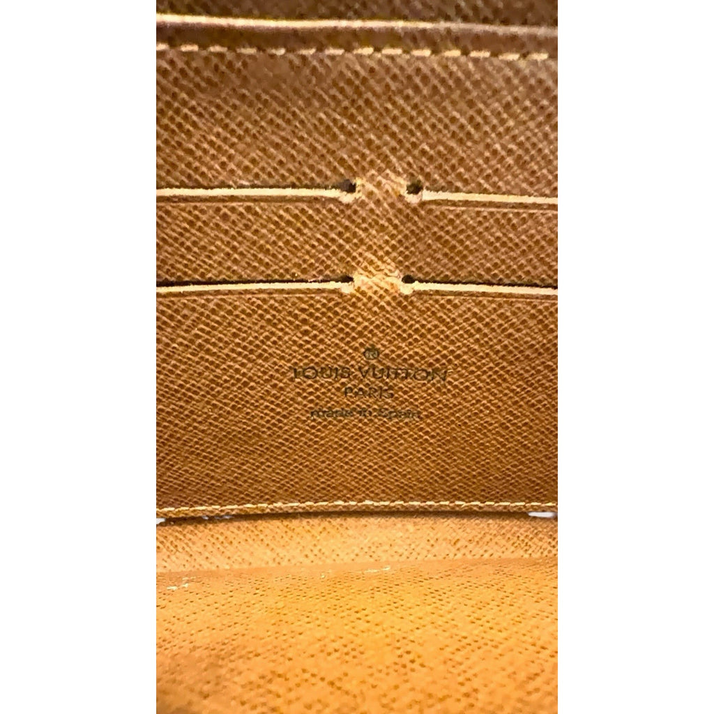 Louis Vuitton Zippy Wallet Monogram Canvas Authentic with Box And Dustbag