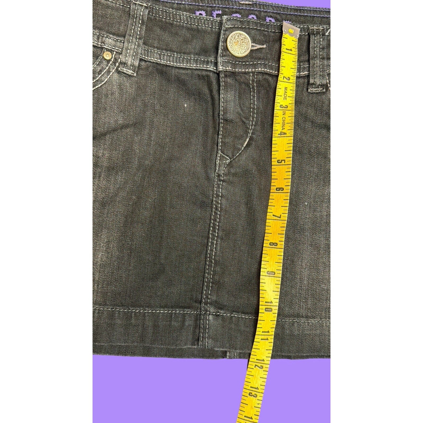 de.corp by Esprit Black Denim Mini Skirt Embroidered Pockets Size 29 Vintage Y2K