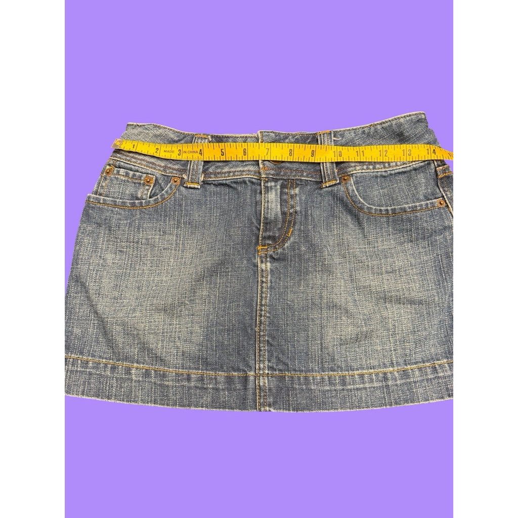 Guess Denim Mini Skirt Blue Zipper Pockets Button Closure Size 26 Vintage Y2K