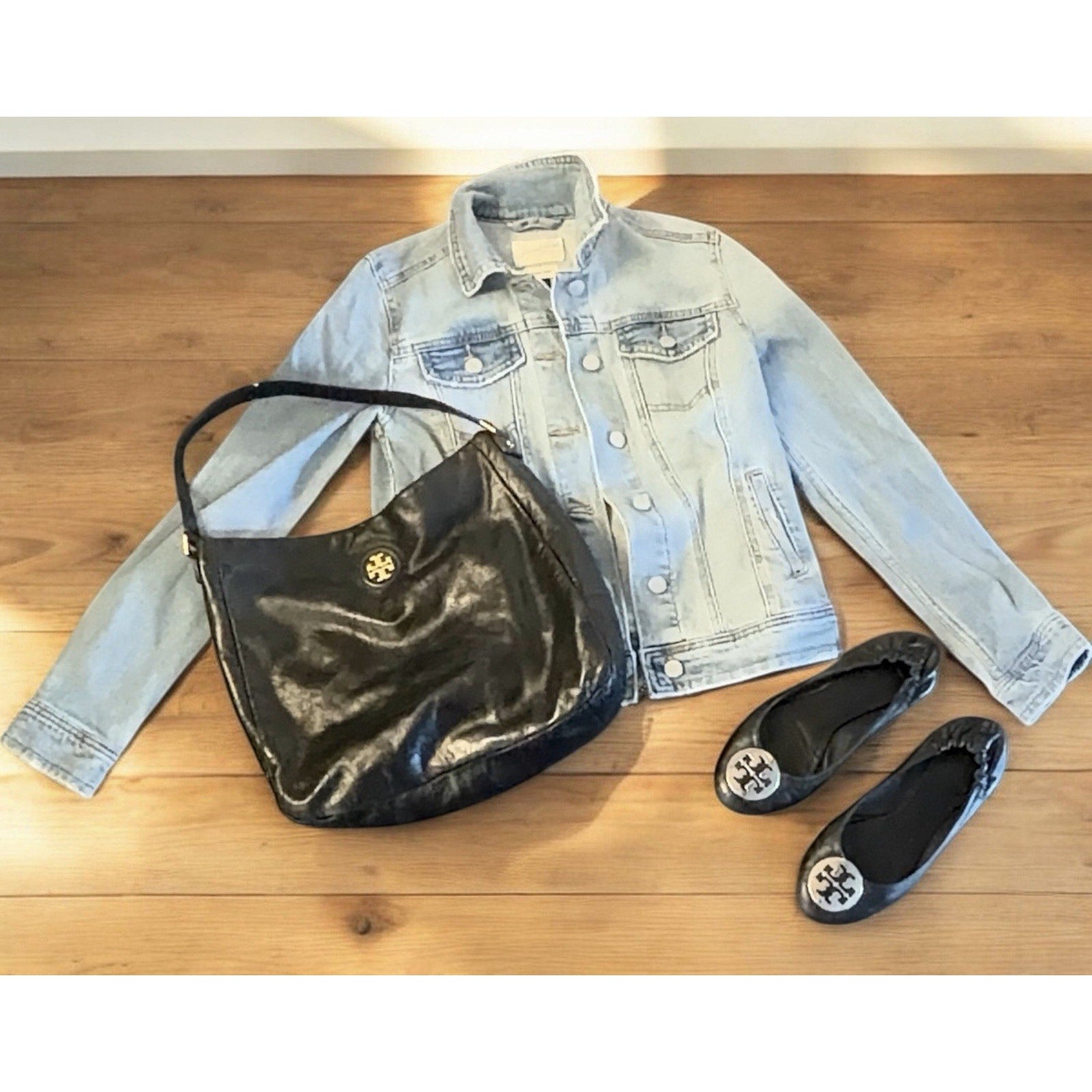 Tory Burch Large Slouchy Leather Hobo Gold Hardware Designer Logo